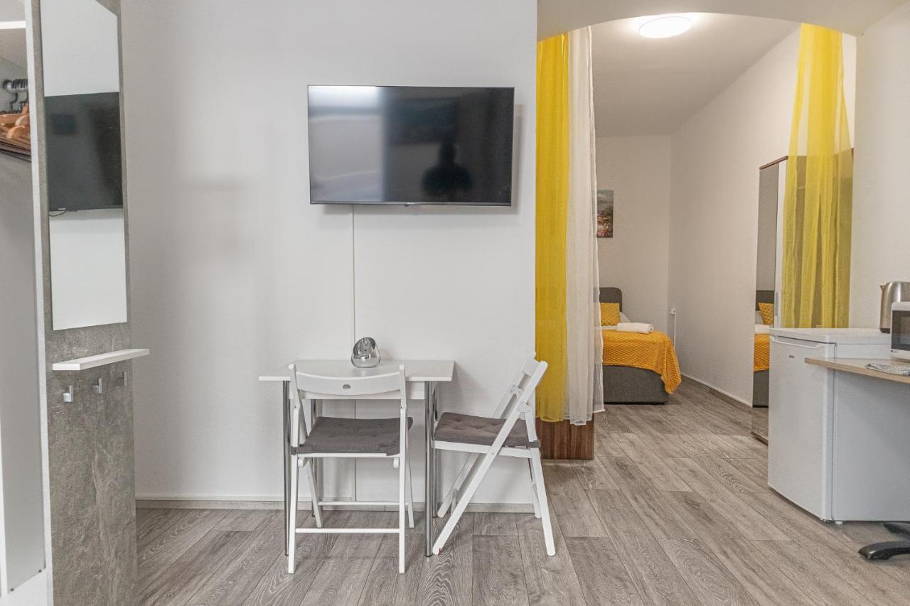 3 Standard Rooms Near Hauptbahnhof Bécs Kültér fotó