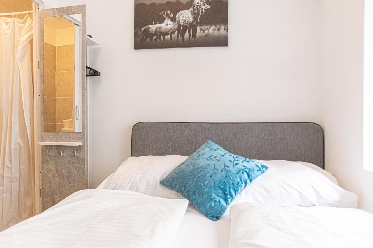 3 Standard Rooms Near Hauptbahnhof Bécs Kültér fotó