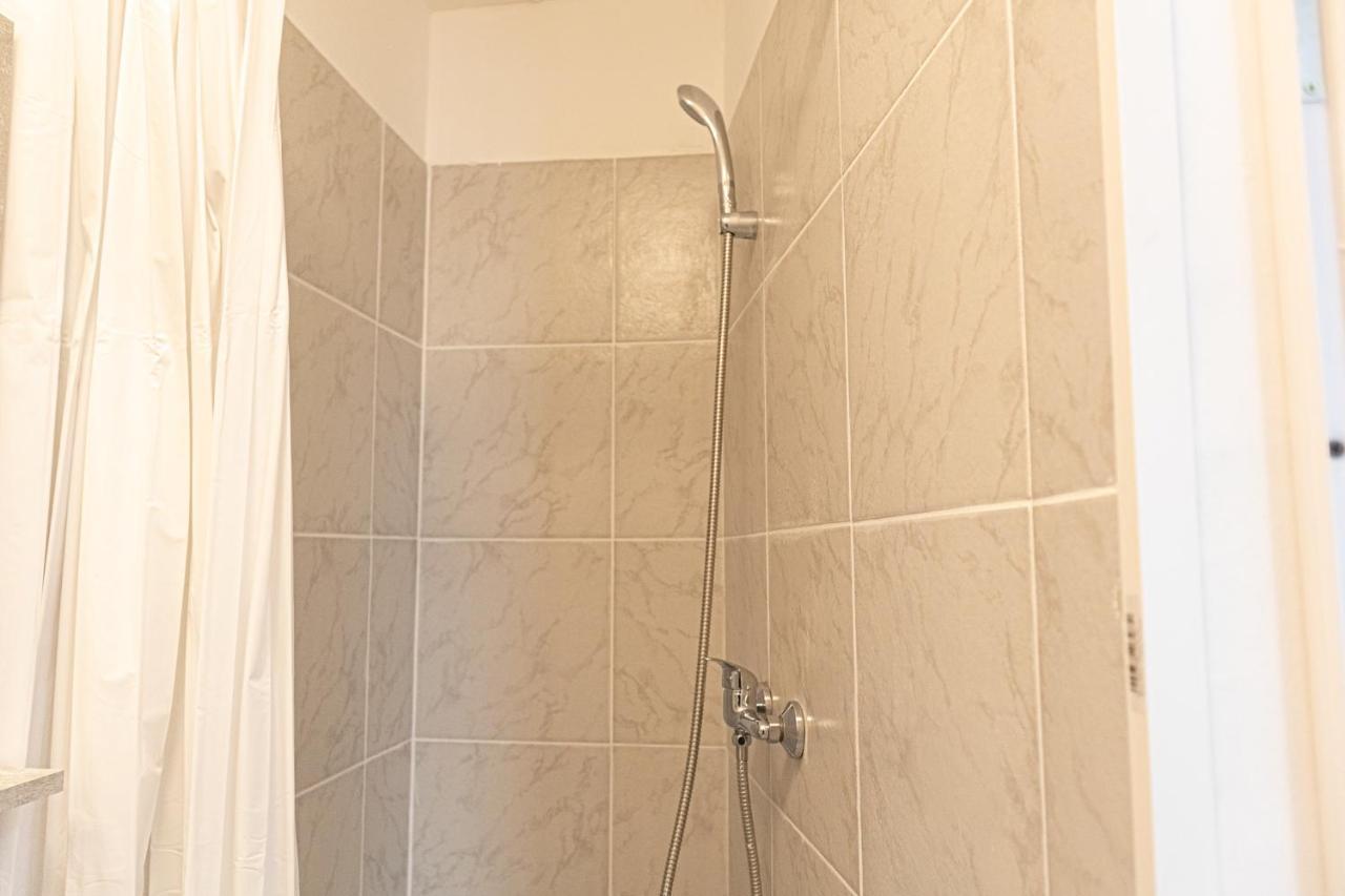 3 Standard Rooms Near Hauptbahnhof Bécs Kültér fotó