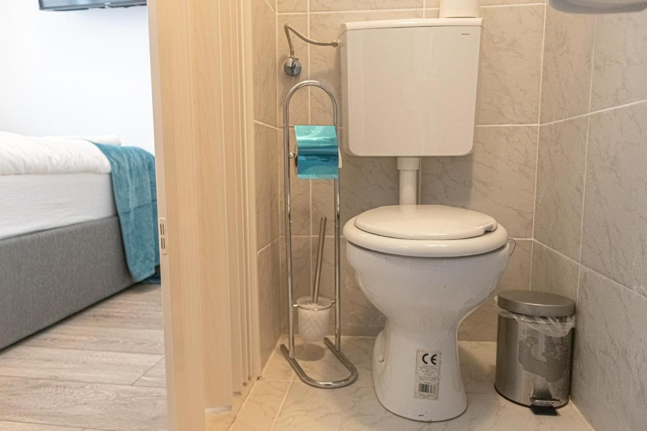 3 Standard Rooms Near Hauptbahnhof Bécs Kültér fotó