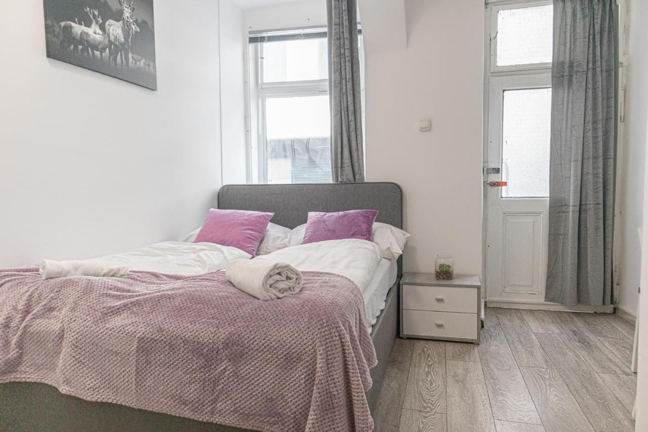 3 Standard Rooms Near Hauptbahnhof Bécs Kültér fotó